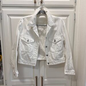 Uniqlo White Cropped Jean Jacket